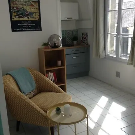 Le Petit Honfleurais Apartment *