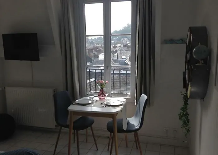 Le Petit Honfleurais Apartment *